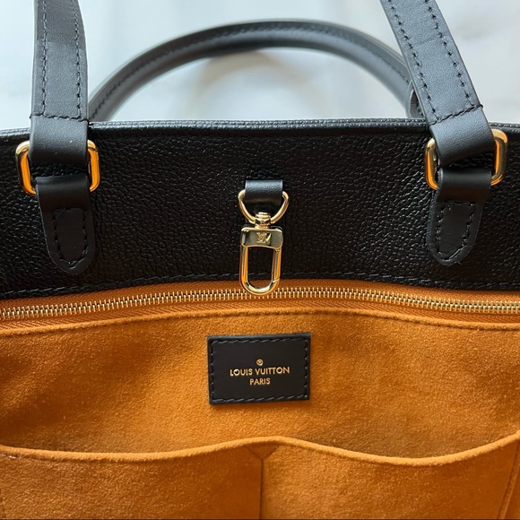 Louis Vuitton Empreinte Monogram Giant Onthego MM Black - NEW! - Picture 6 of 7